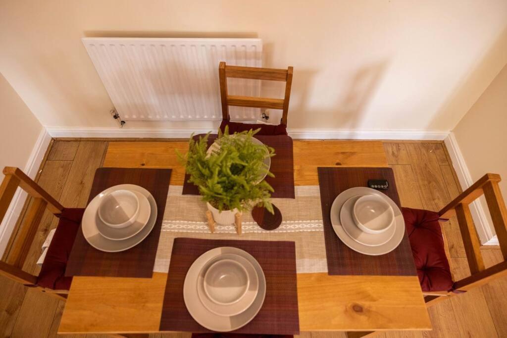 3 Bedrooms House-Sofabed-Parking-Bbqstove-Garden London Ngoại thất bức ảnh
